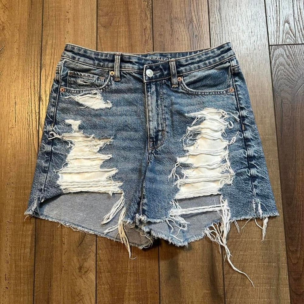 American Eagle Distressed Jean Shorts Women's Size 6 High Waisted Denim